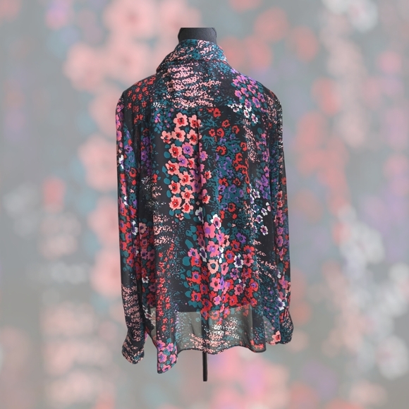 Molly Bracken Black and Pink Sheer Tie Front Blouse Size 2X - Picture 3 of 7